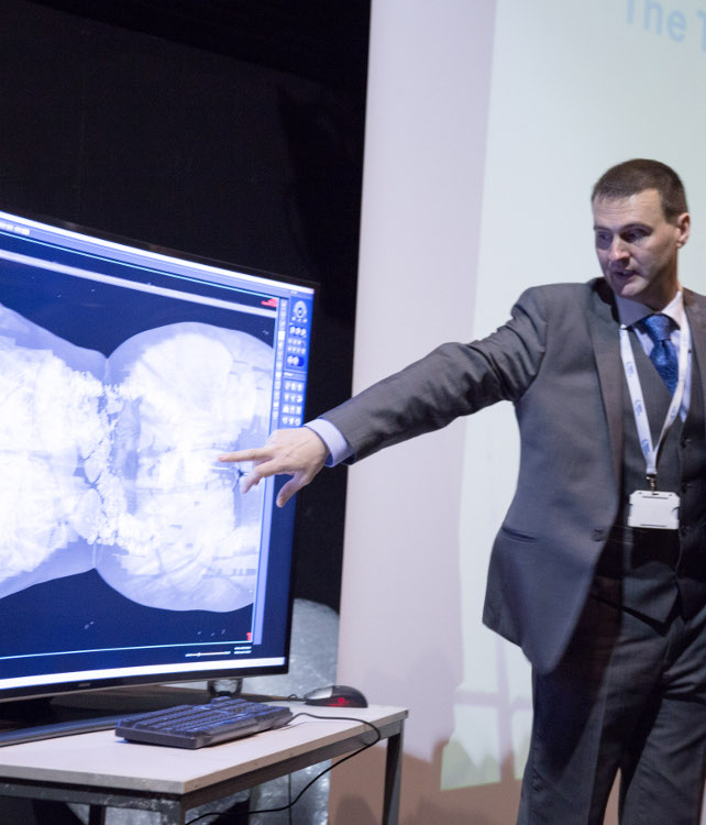 Roger Stevenson-Revill returns to Chesterfield College to demonstrate Digital Autopsy technology