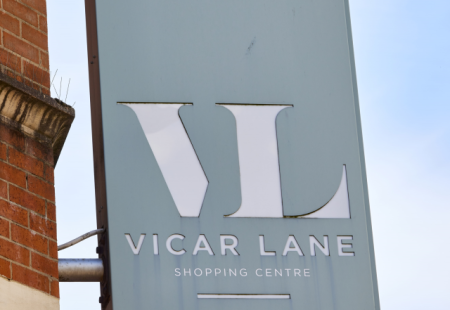 vicar lane shopping centre sign