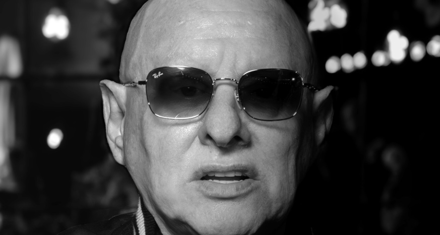 Black and white image of Shaun Ryder