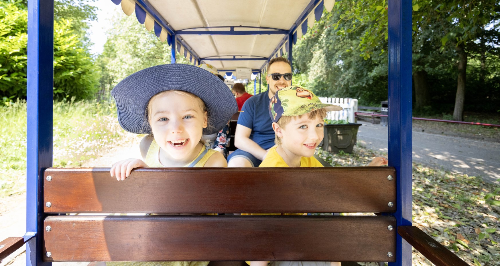 Queens Park family on train puffin billy