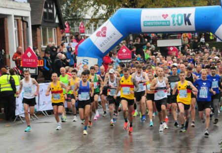 Runners set off for 10k race